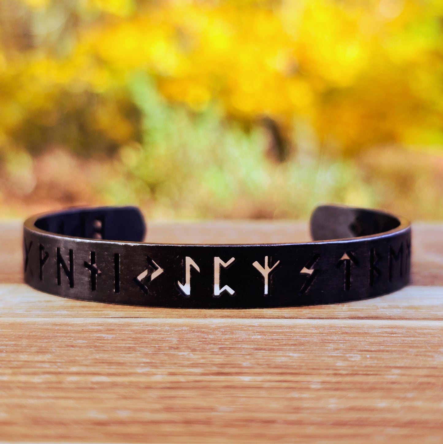 Bangle “Runes of the North” (Antique)