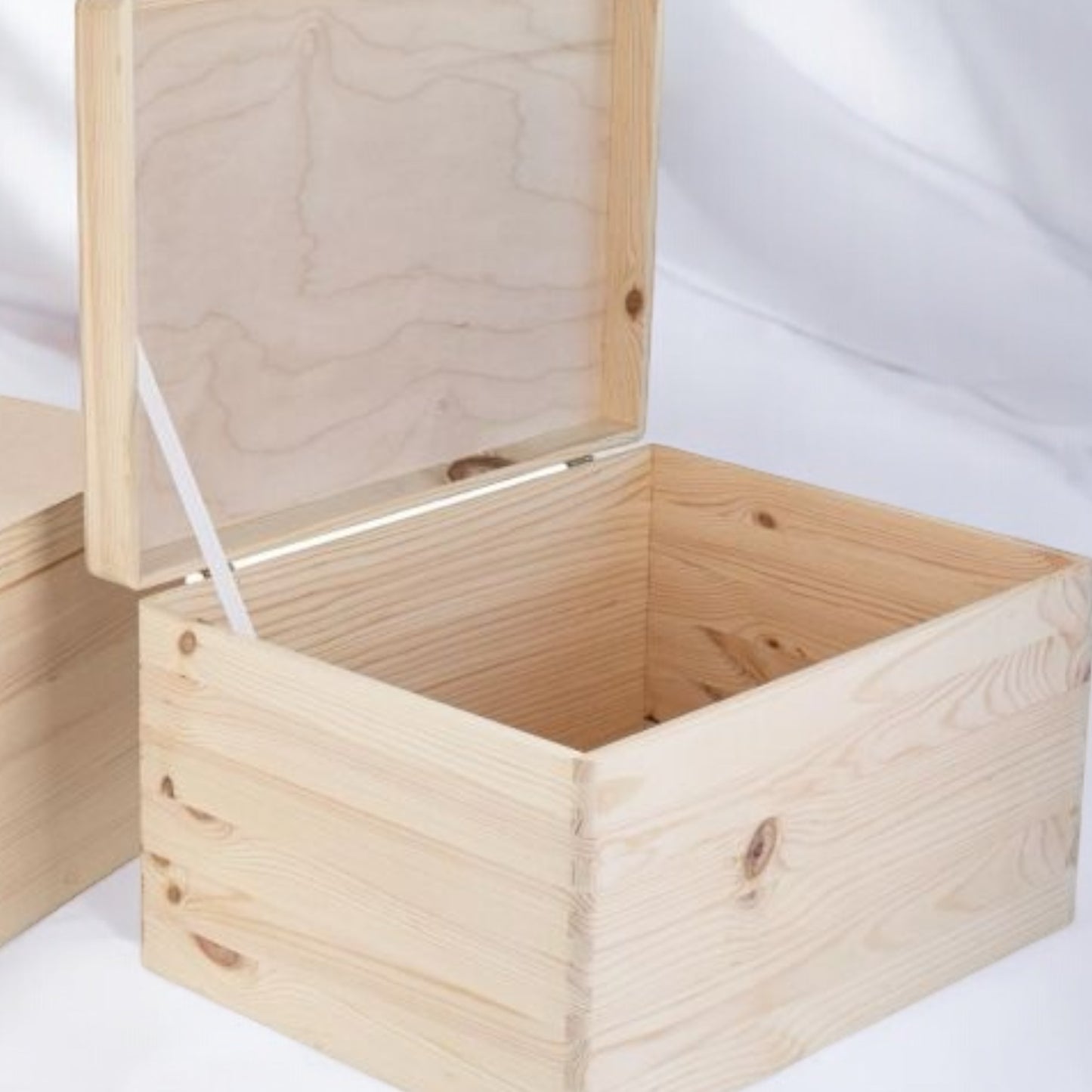 Wooden box made of spruce with hinged lid in birch - 40 x 30 x 23 cm - FSC® certified