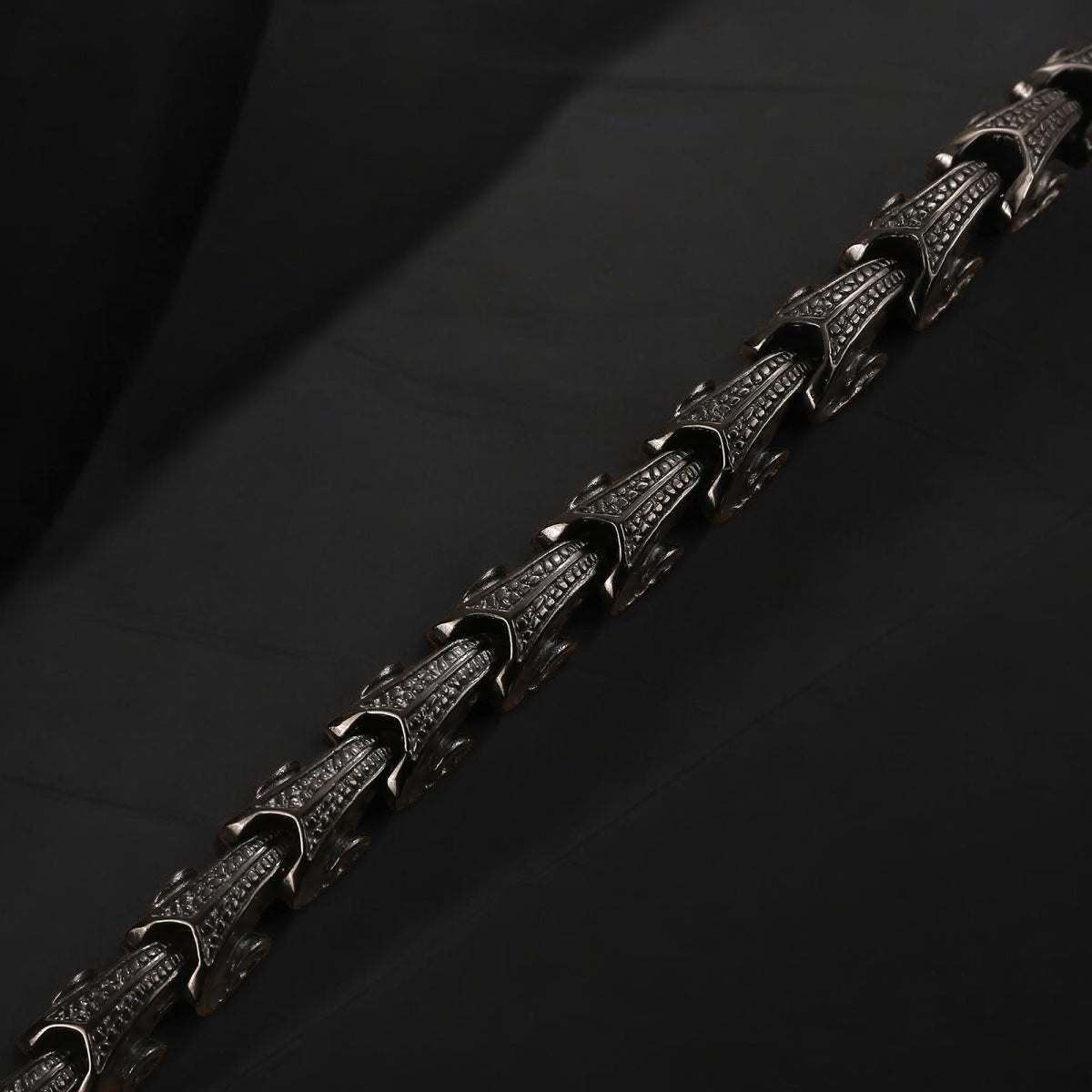 Armband "Fafnir Black"