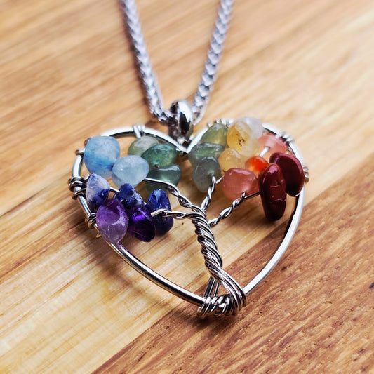 Halsband „Chakra-Livets träd“ hjärta