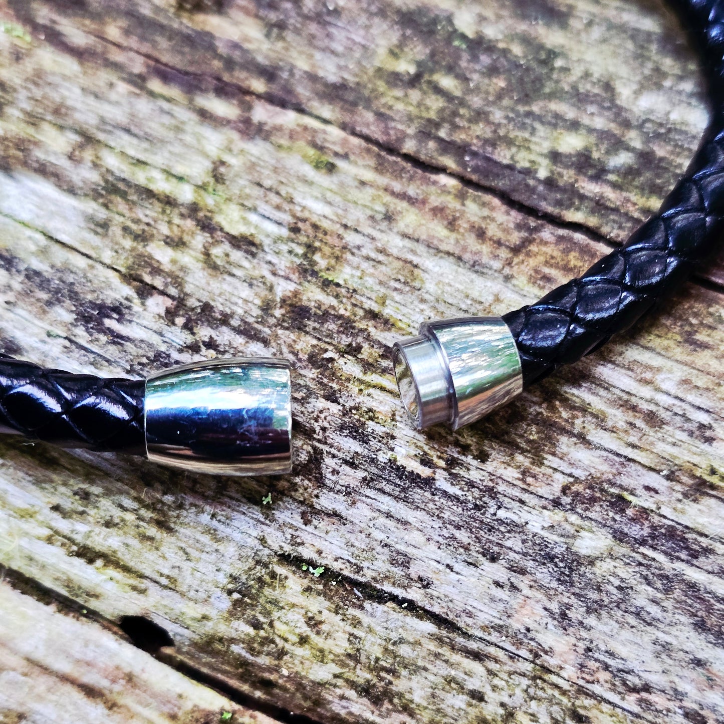 Läder Armband "Guldrunor"