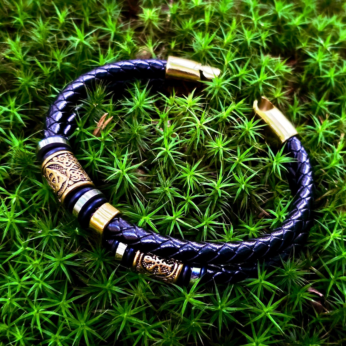 Läder Armband "Vegvisir och valknut dubbla" (2025)