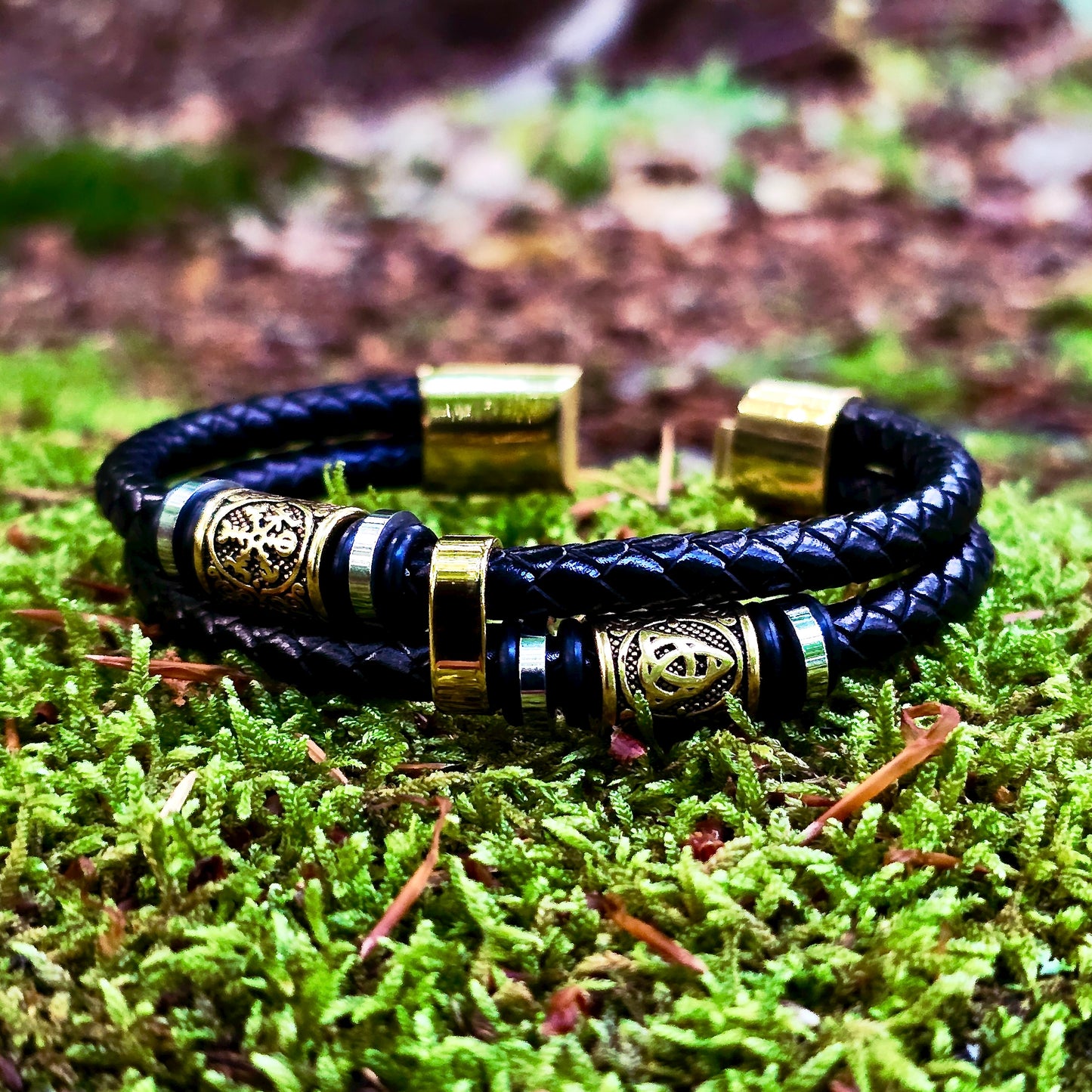 Läder Armband "Vegvisir och valknut dubbla" (2025)