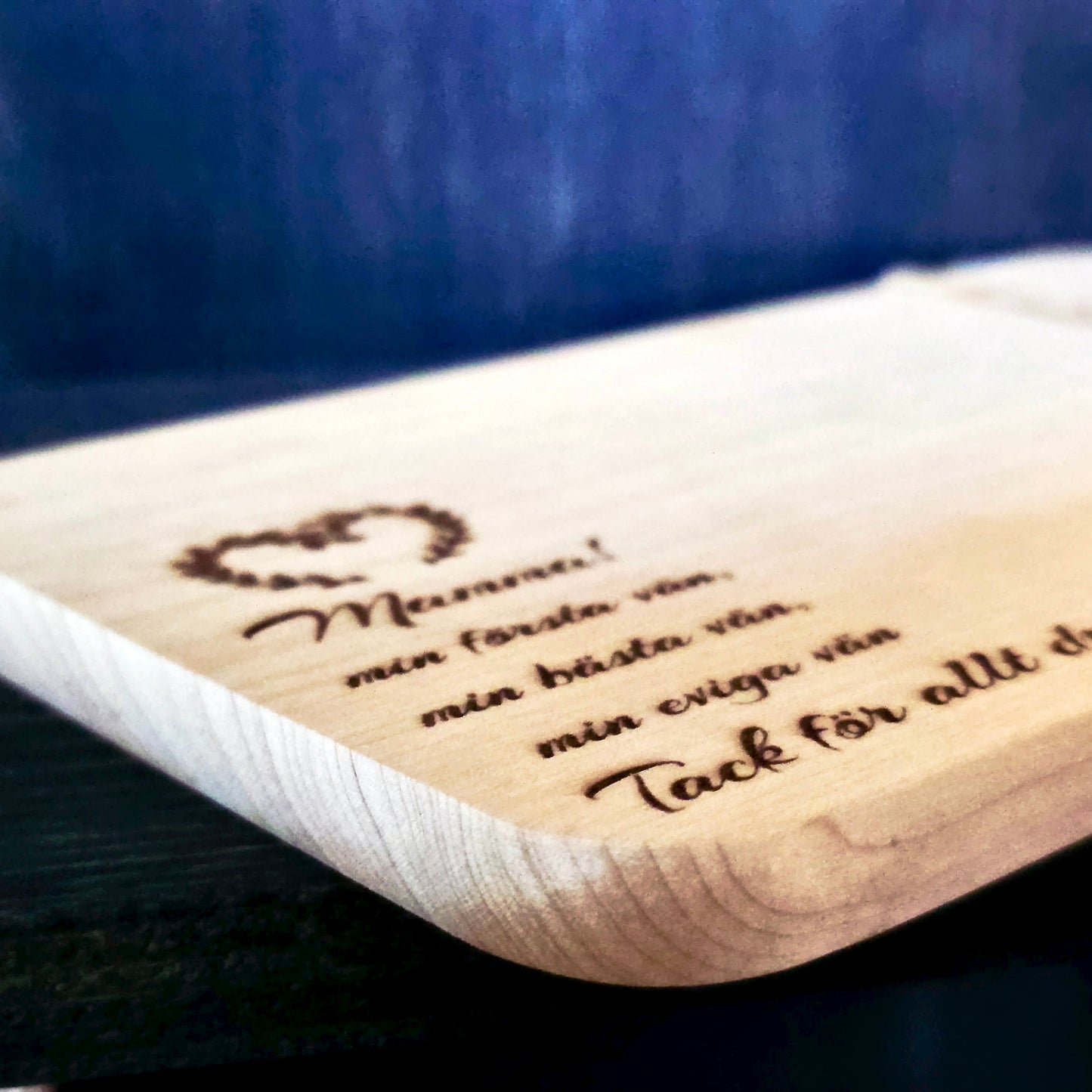 "Mamma" Skärbräda i askträ - 22,5 x 12,5 x 1,2 cm