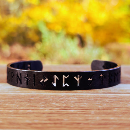 Antique Bangle "Runes of the North" Antik