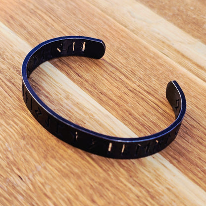 Antique Bangle "Runes of the North" Antik