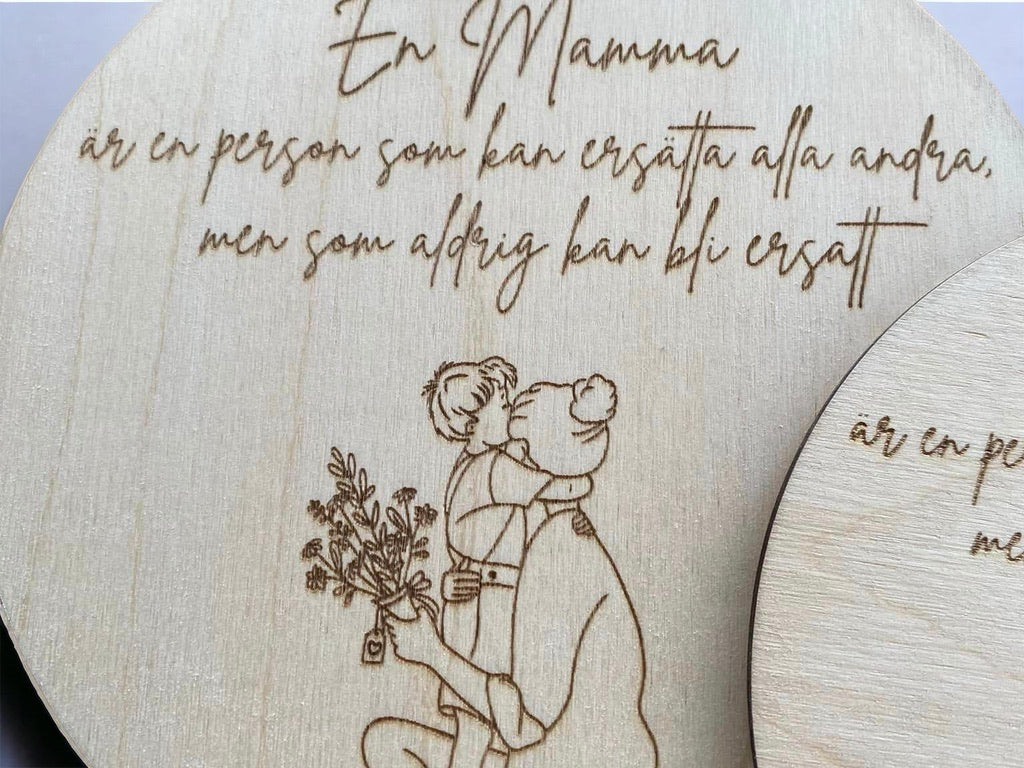 Holzdekoration „Eine Mama“ zum aufhängen