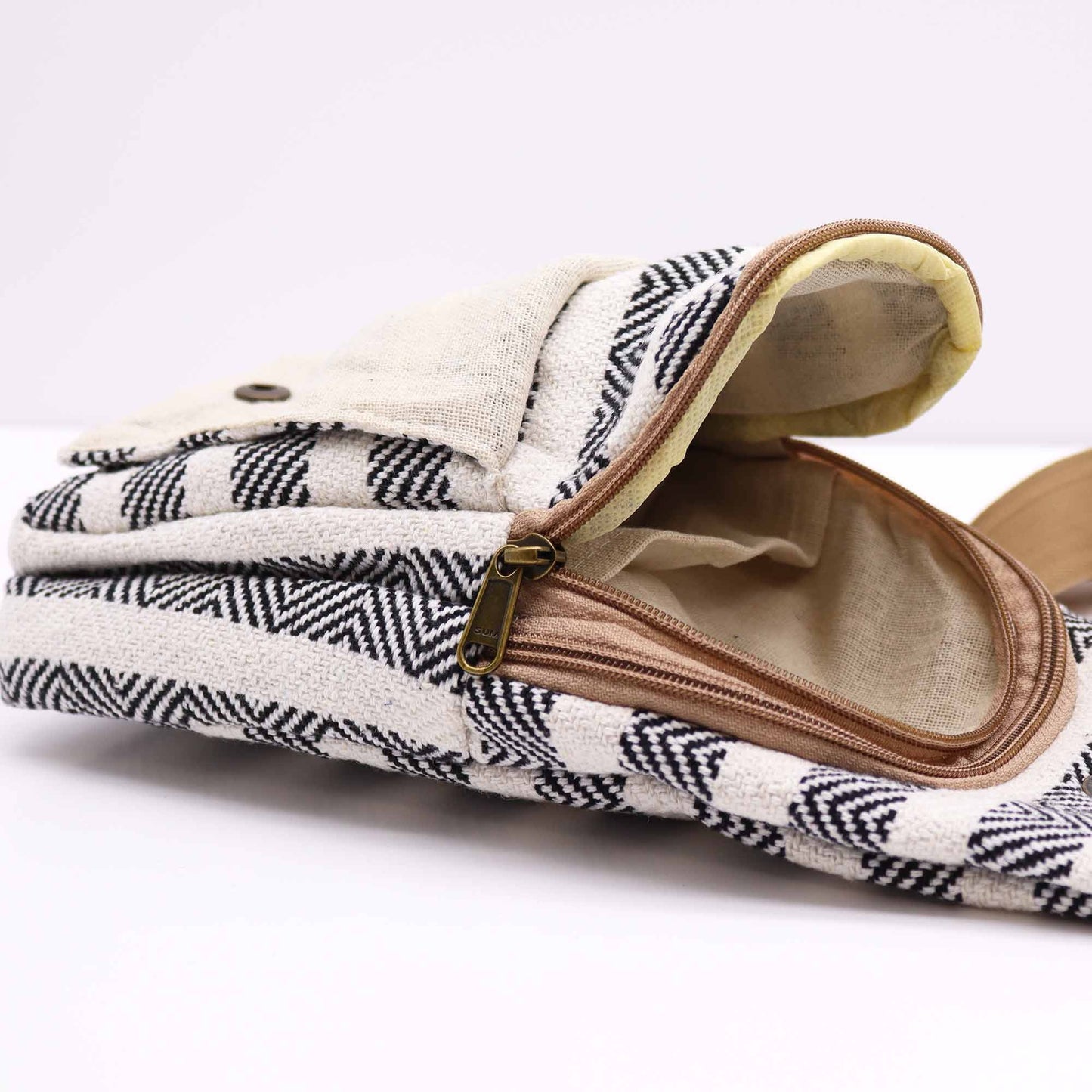 Axelremsväska "Bohemian" – Svart-Vit