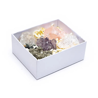 Gift set with 5 raw mineral stones