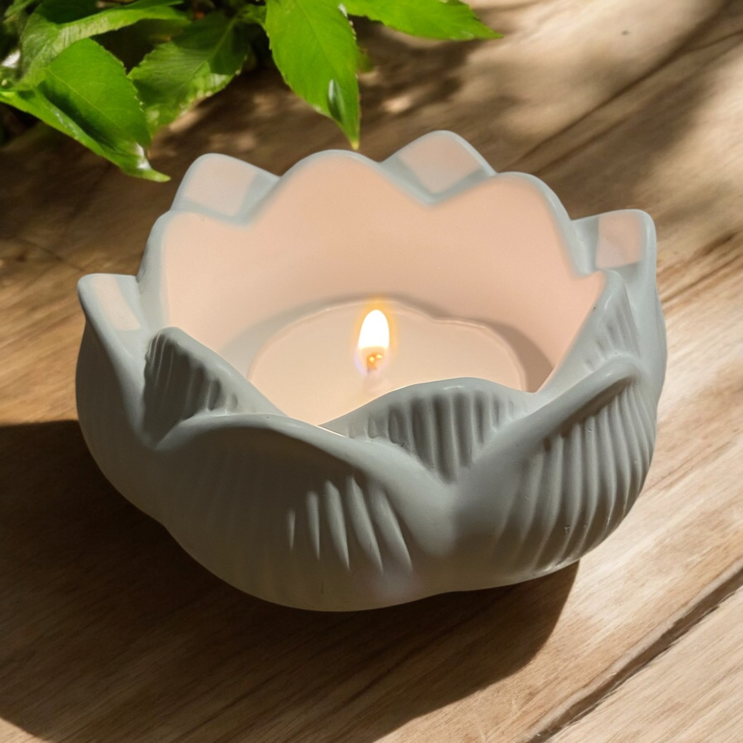 Teelichthalter mit Lotusblüte