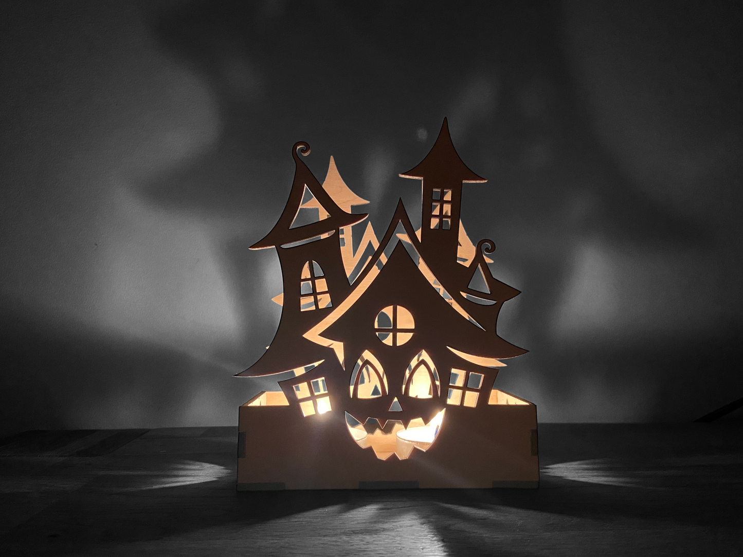 Halloween-Kerzenhalter „Horror Candle“ aus Holz