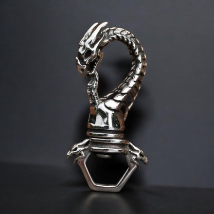 Nyckelring "Dragon bajonettlås" (2025)