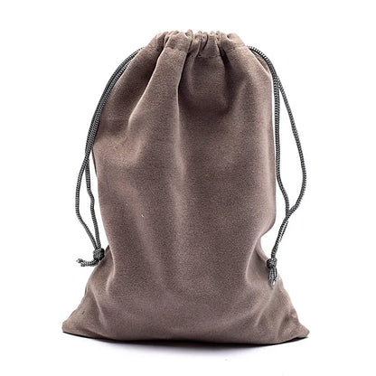 Necklace leather with carabiner lock black