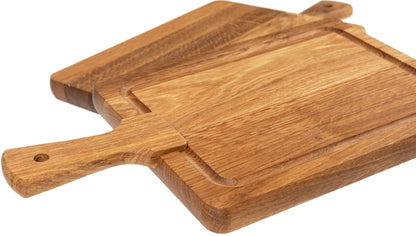 Cutting board in oiled oak with juice channel &amp; handle