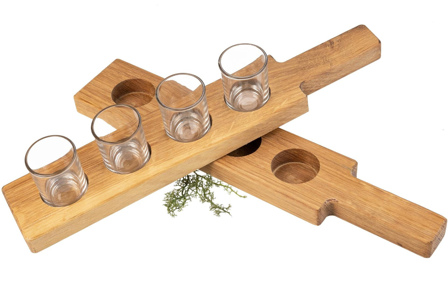 Högkvalitativ snaps latte gjord av oljad ek